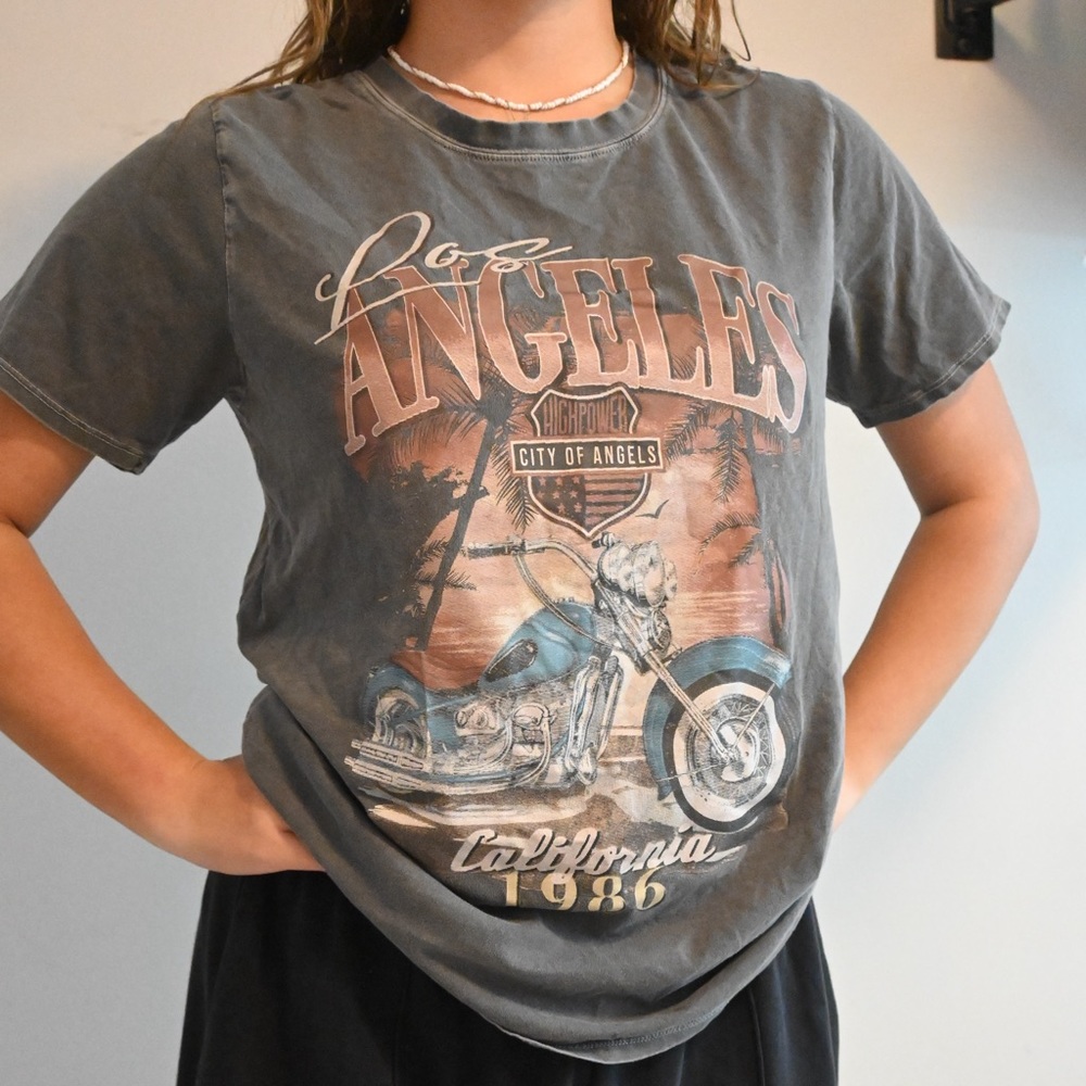 Los Angeles Graphic Shirt (Small)